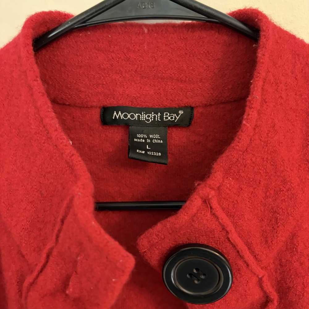 Moonlight Bay 100% Wool Women's Large Red Sweater Pockets Buttons‎ 3/4 Sleeve - Picture 3 of 6